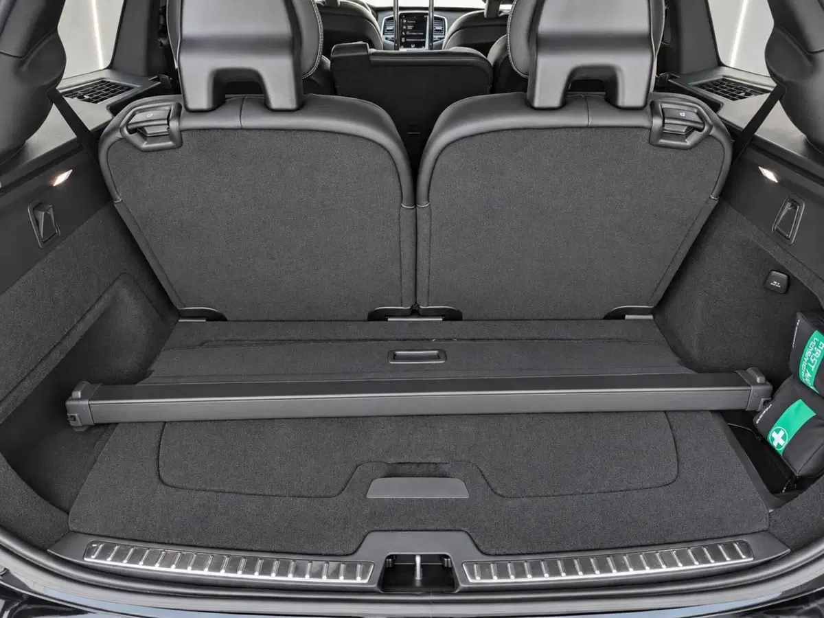 Volvo XC90 usata a Pescara (7)