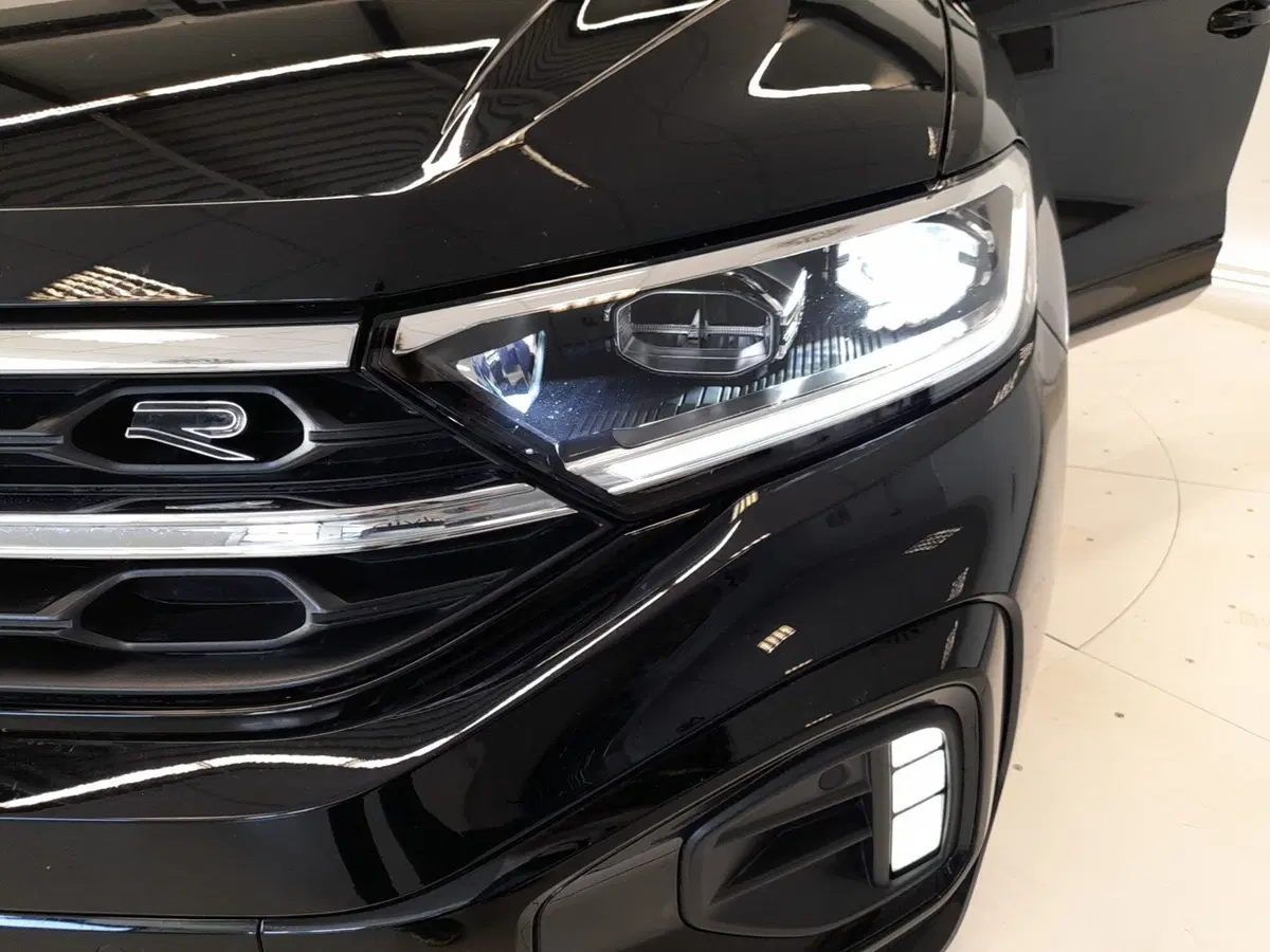 Volkswagen T-Roc usata a Bologna (8)