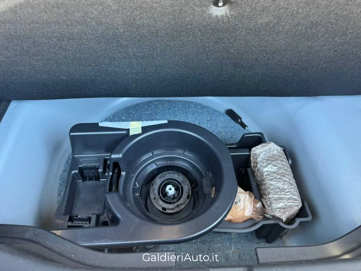 Alfa Romeo Junior usata a Salerno (12)