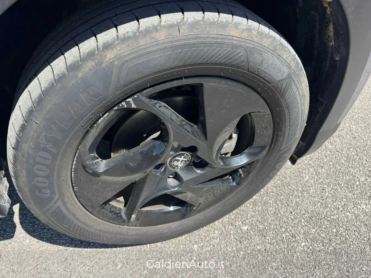Alfa Romeo Junior usata a Salerno (14)