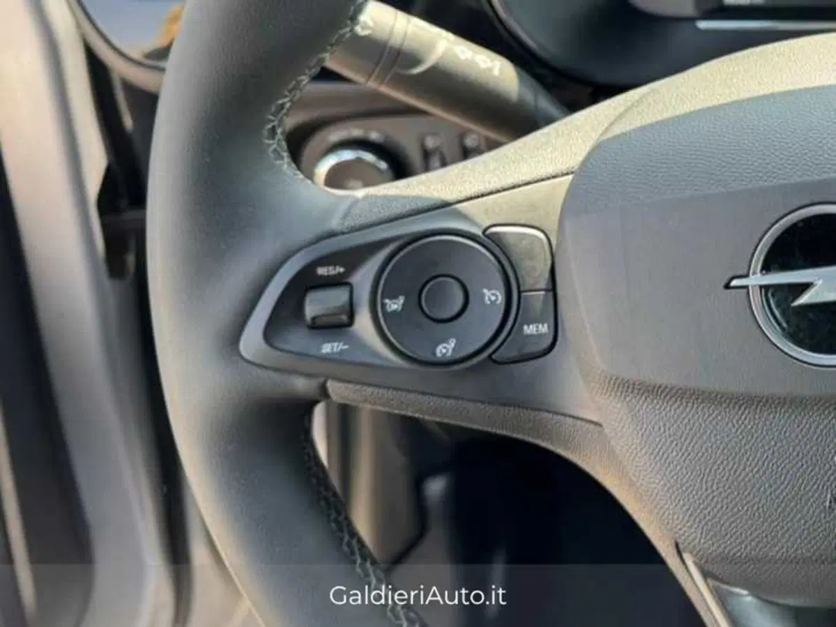 Opel Corsa usata a Salerno (12)