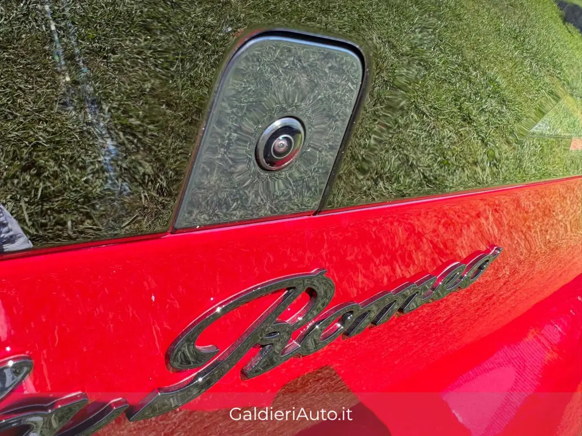 Alfa Romeo Junior nuova a Salerno (12)