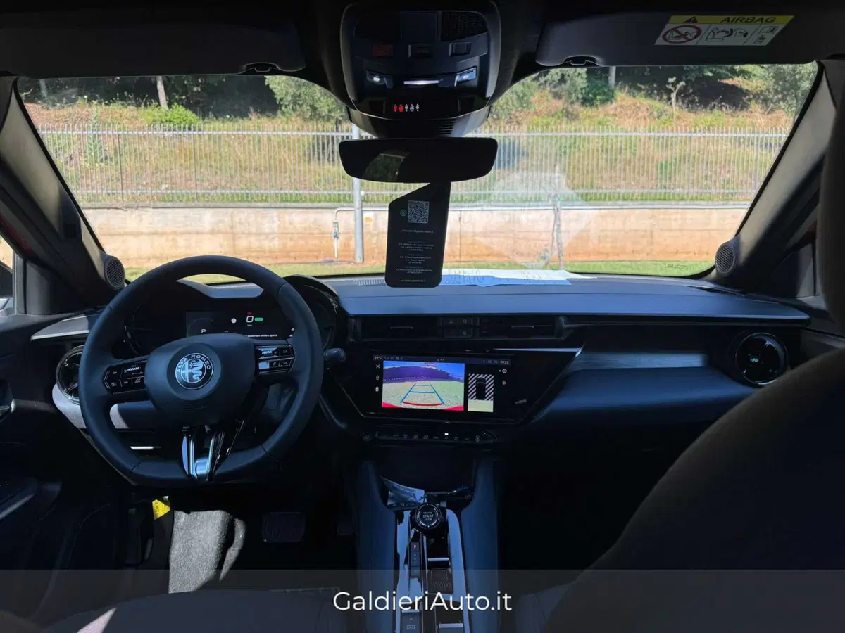 Alfa Romeo Junior nuova a Salerno (17)