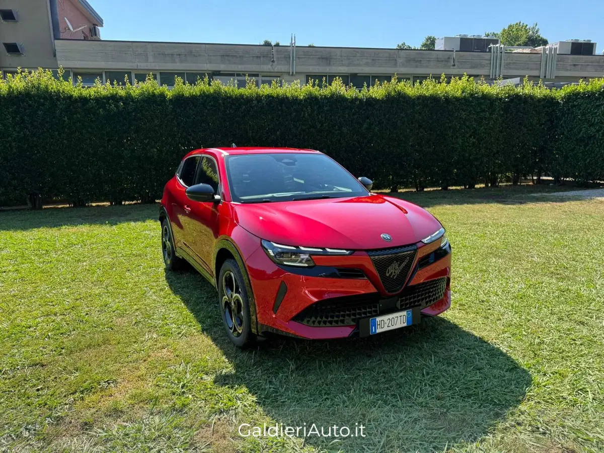 Alfa Romeo Junior nuova a Salerno (2)