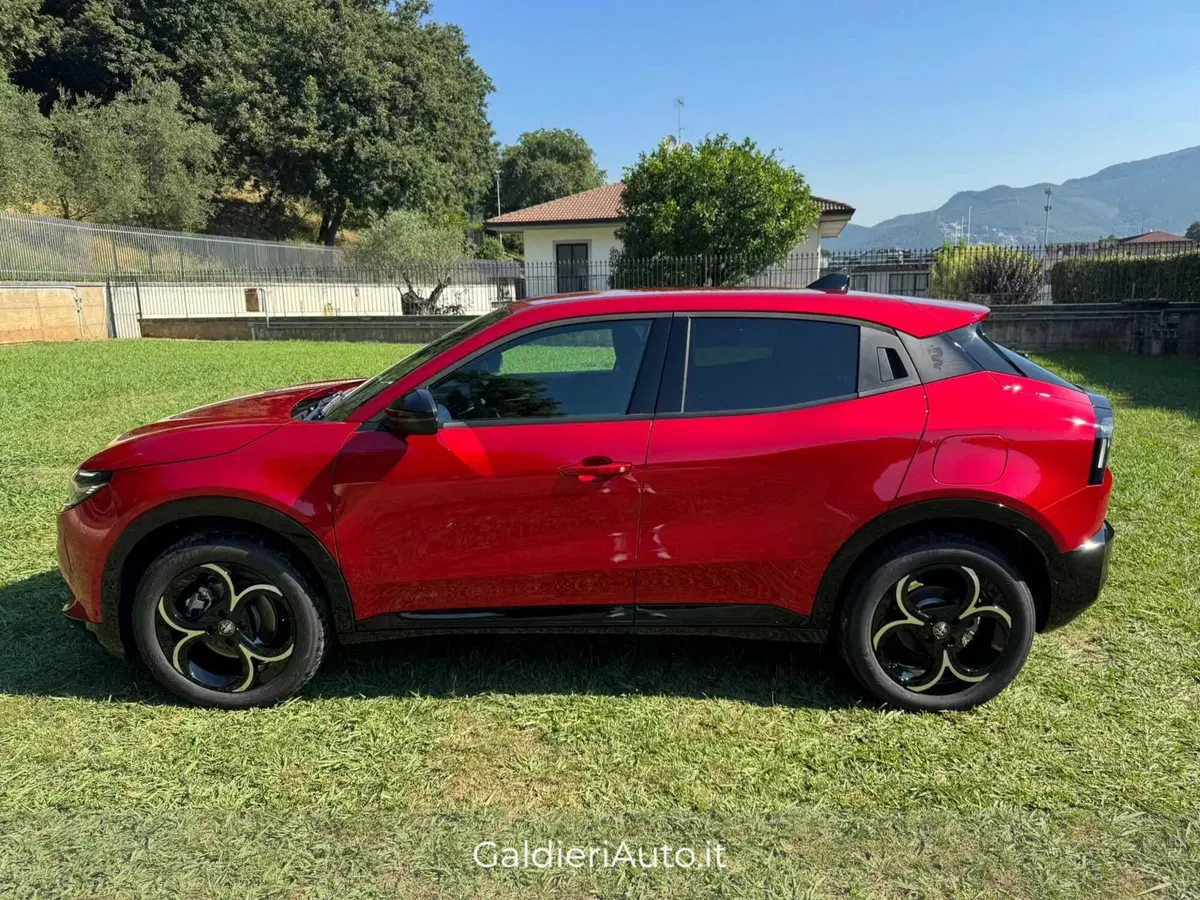 Alfa Romeo Junior nuova a Salerno (6)