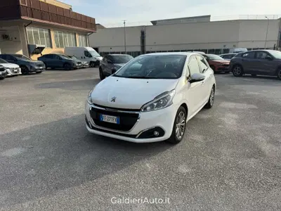 Peugeot 208 82 5 porte Allure del 2016 usata a Fisciano