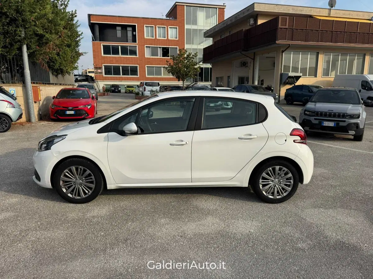 Peugeot 208 usata a Salerno (9)