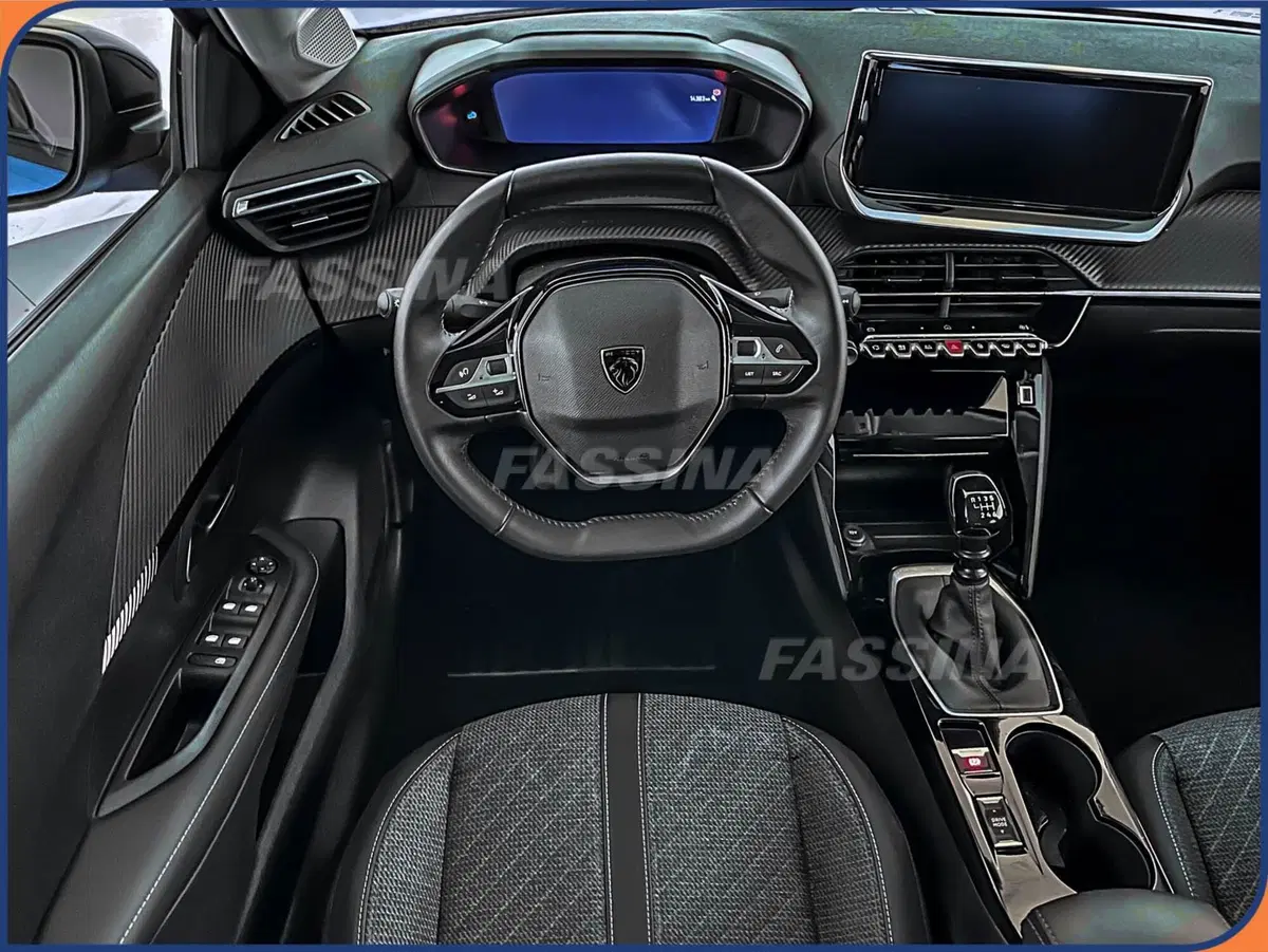Peugeot 208 usata a Milano (10)