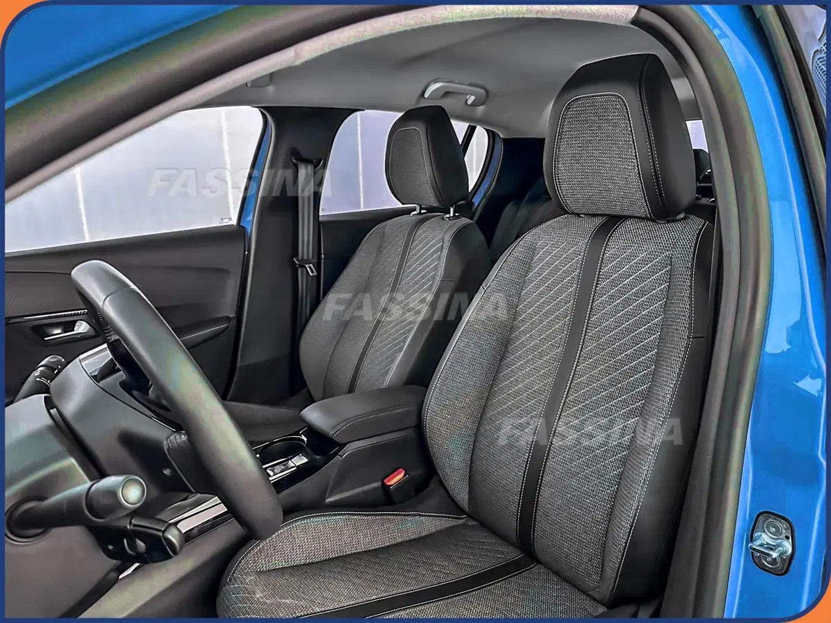Peugeot 208 usata a Milano (7)