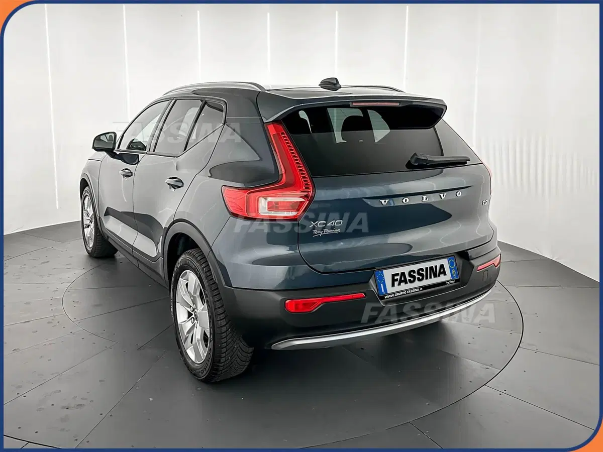 VOLVO Veicoli Commerciali XC40 usata a Milano (4)