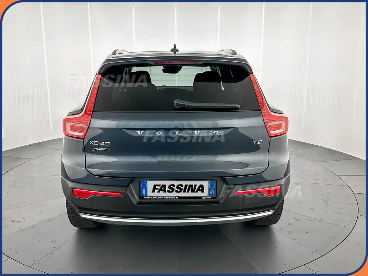 VOLVO Veicoli Commerciali XC40 usata a Milano (5)