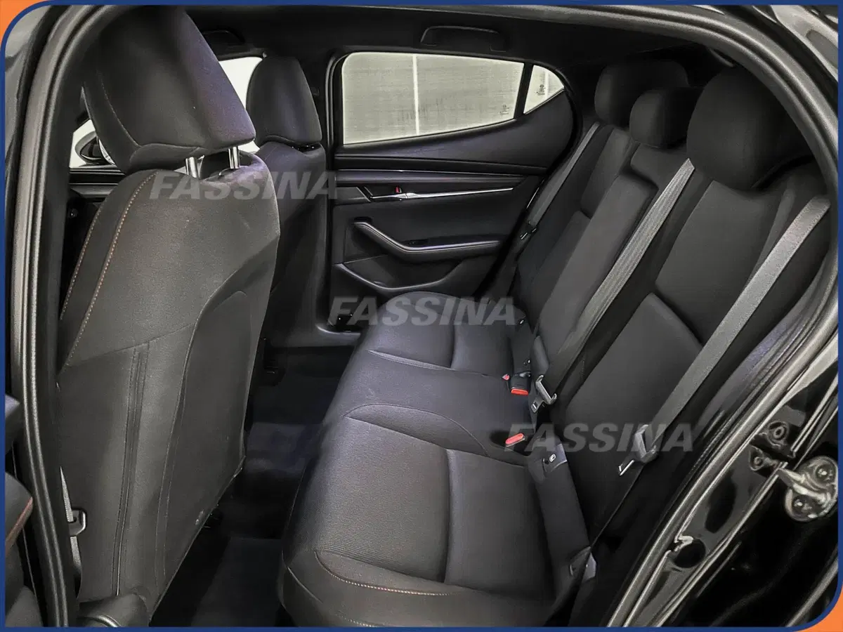 Mazda Mazda3 usata a Milano (10)