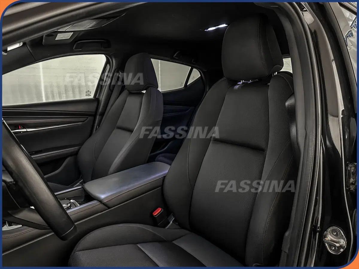 Mazda Mazda3 usata a Milano (8)