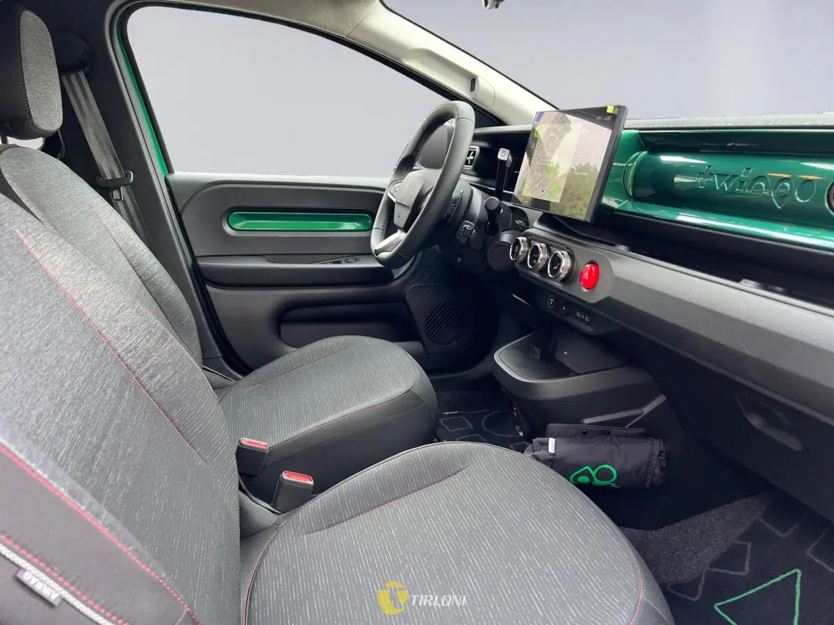 Renault Twingo usata a Milano (11)