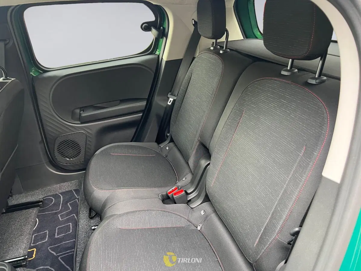 Renault Twingo usata a Milano (12)