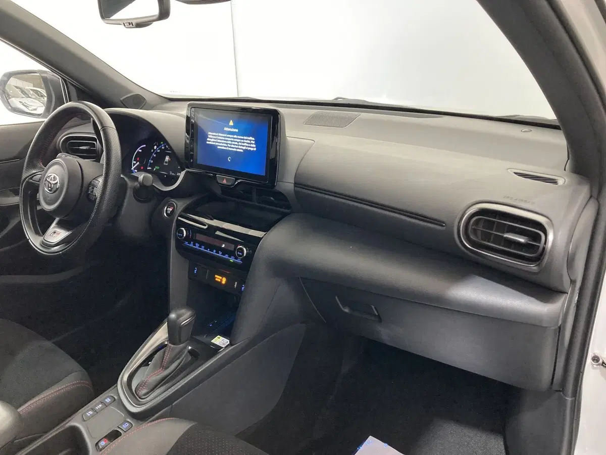 Toyota Yaris Cross usata a Barletta-Andria-Trani (18)