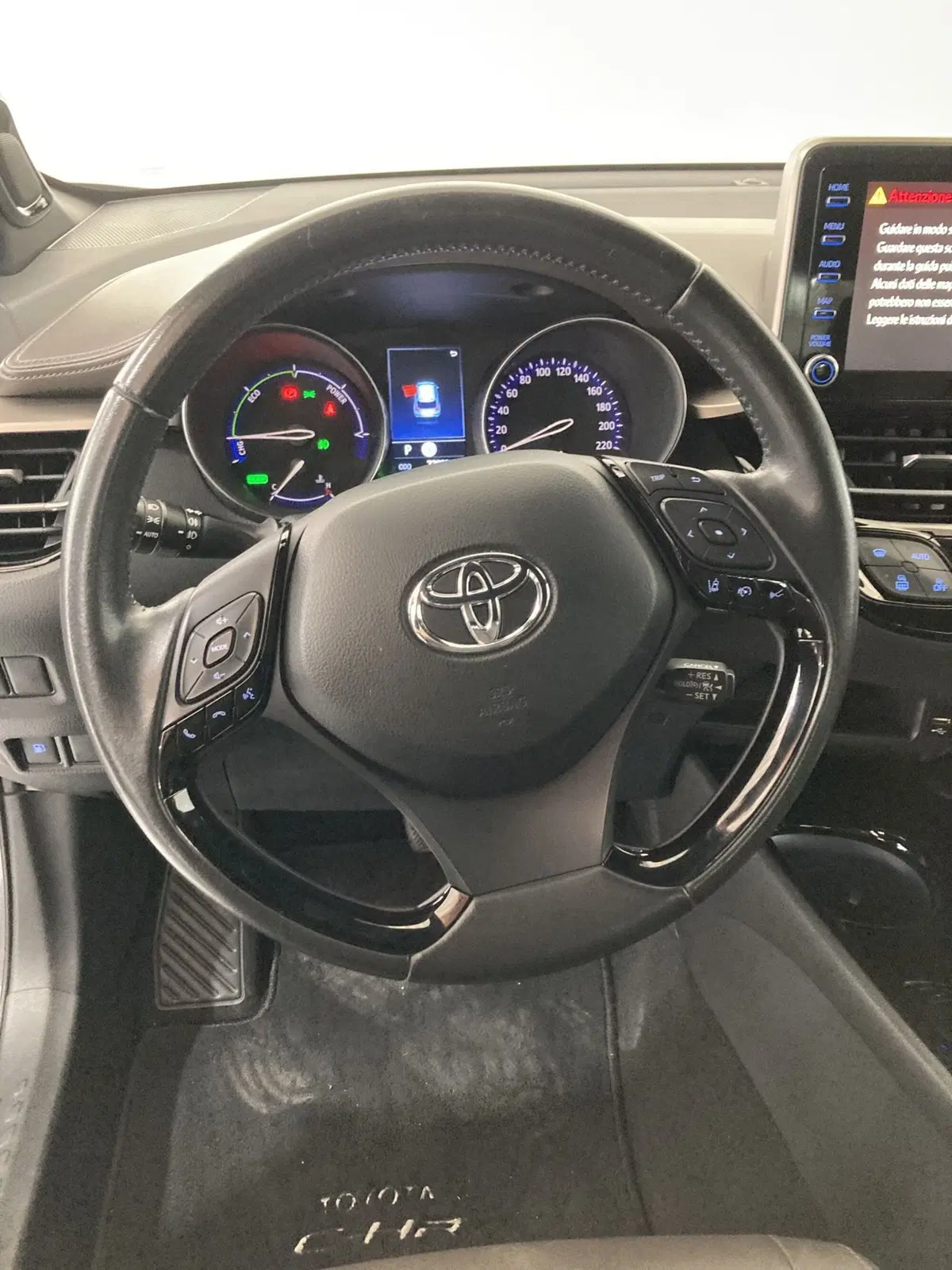 Toyota Toyota C-HR usata a Barletta-Andria-Trani (13)