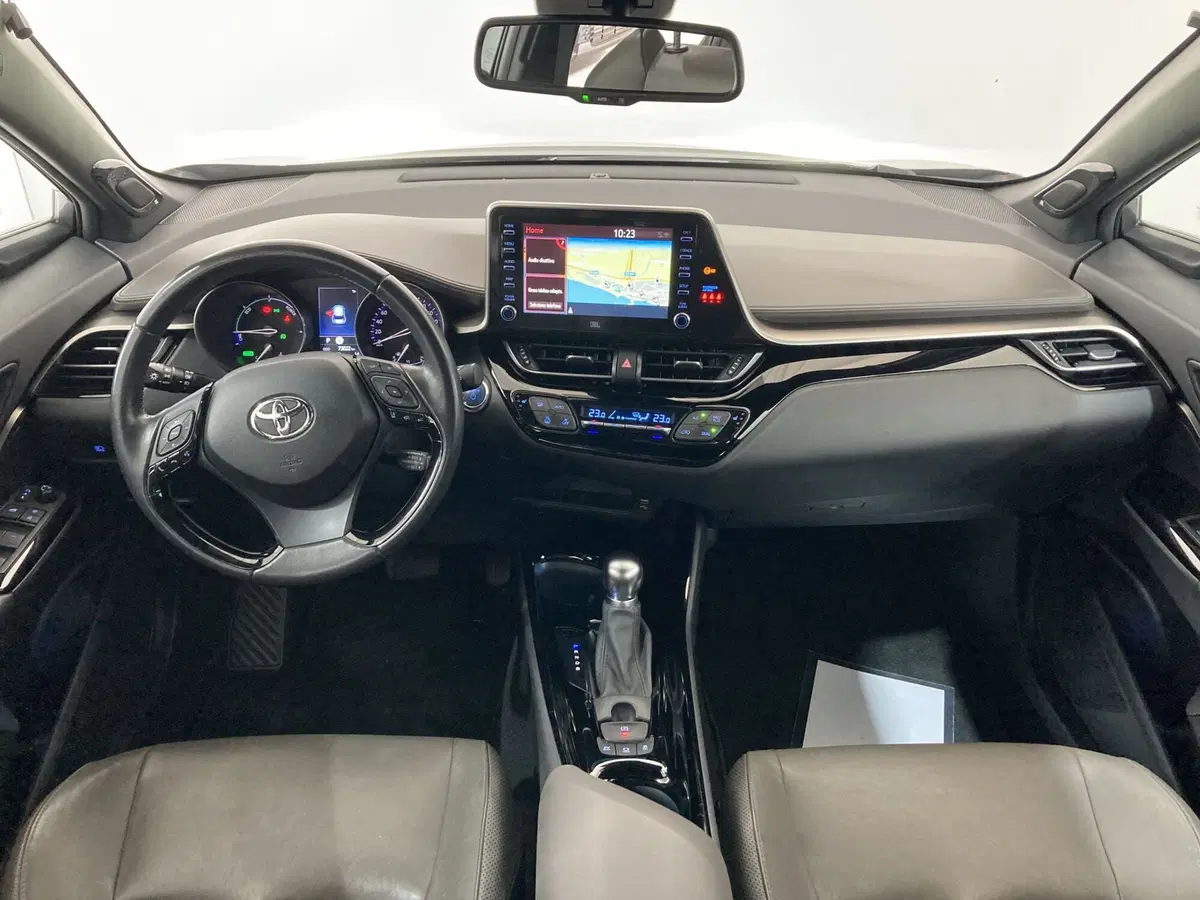Toyota Toyota C-HR usata a Barletta-Andria-Trani (17)