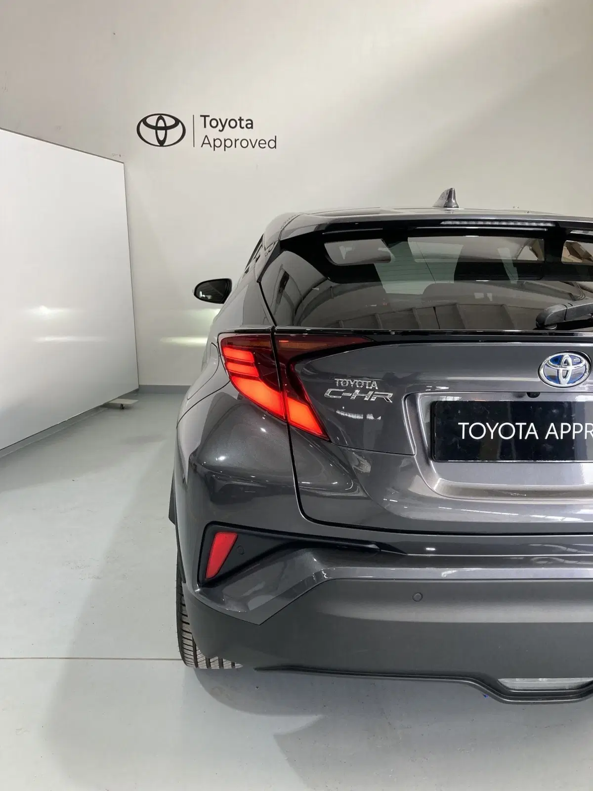 Toyota Toyota C-HR usata a Barletta-Andria-Trani (6)