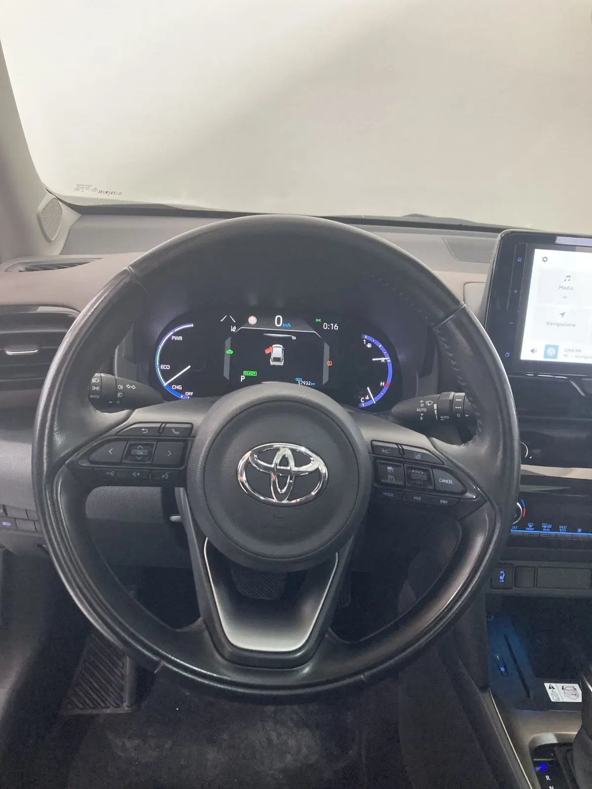 Toyota Yaris Cross usata a Barletta-Andria-Trani (13)