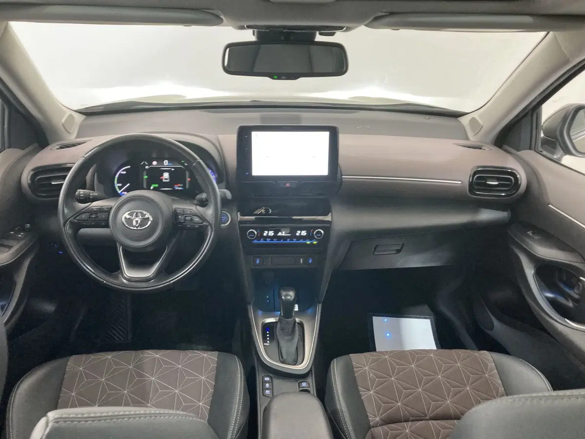 Toyota Yaris Cross usata a Barletta-Andria-Trani (17)