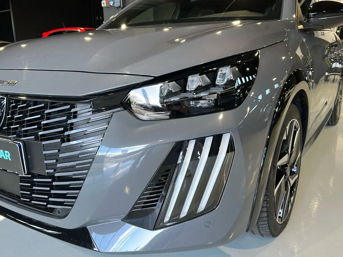 Peugeot 208 usata a Vicenza (9)
