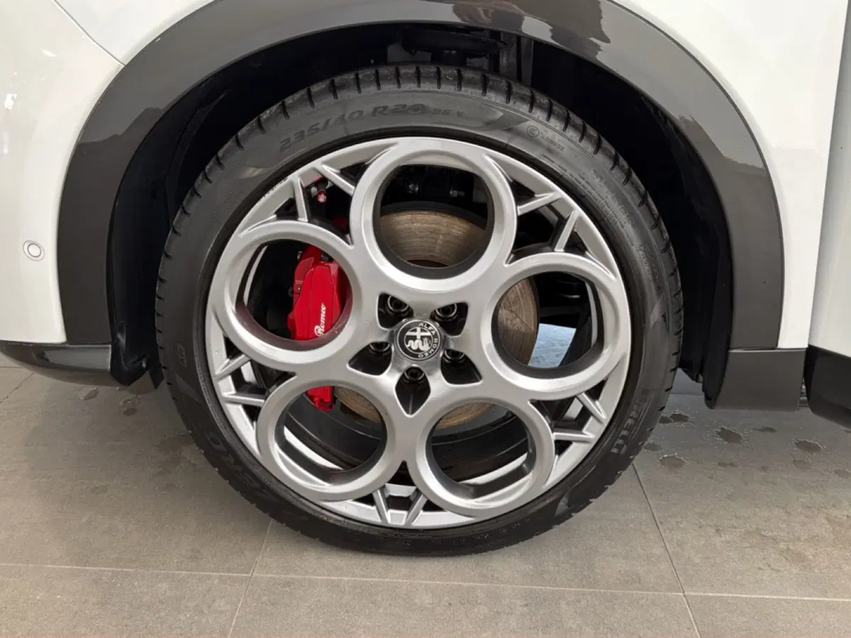 Alfa Romeo Tonale usata a Arezzo (8)