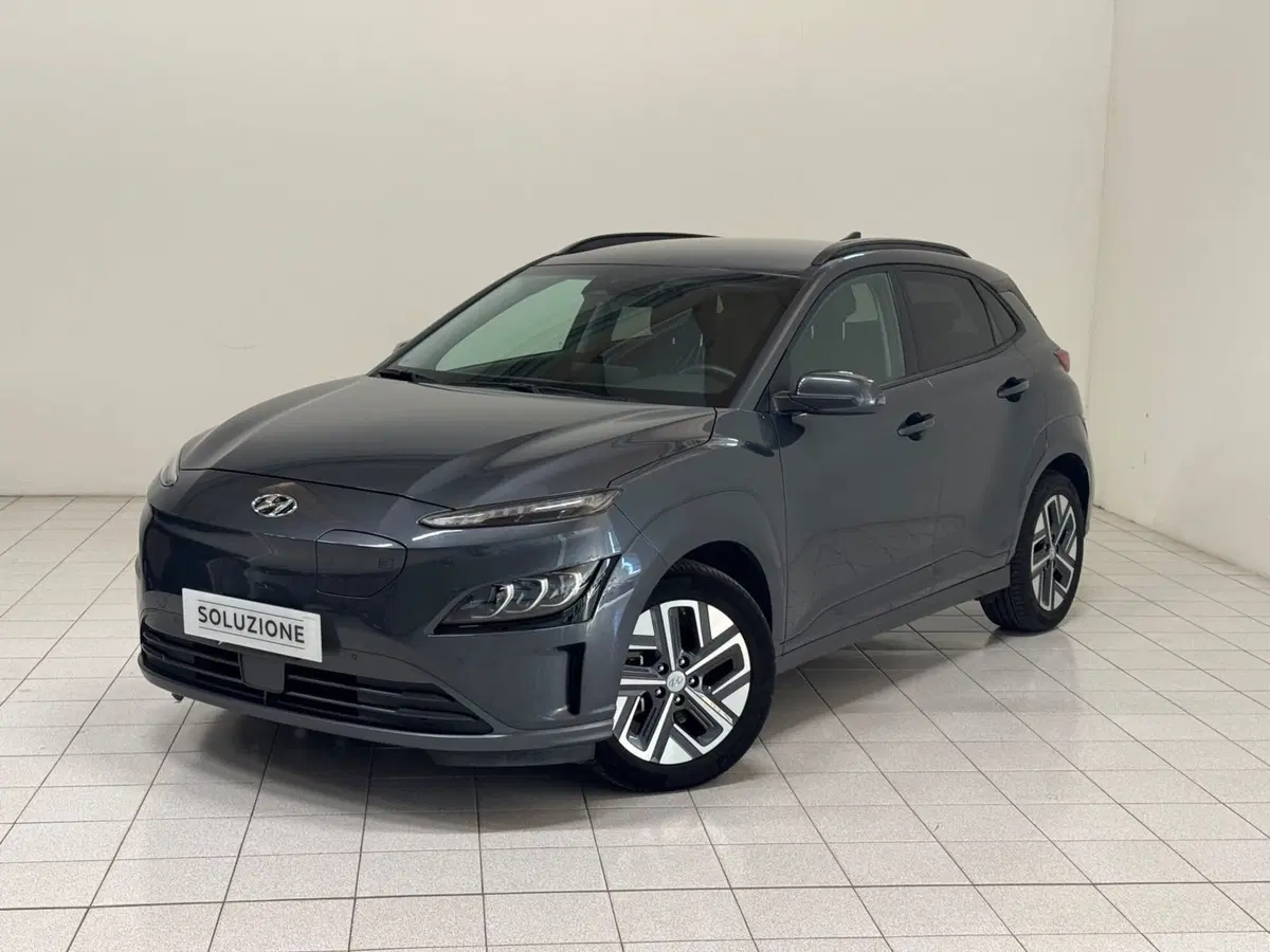 Hyundai Kona usata a Novara