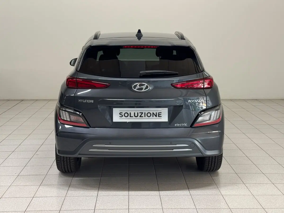 Hyundai Kona usata a Novara (7)