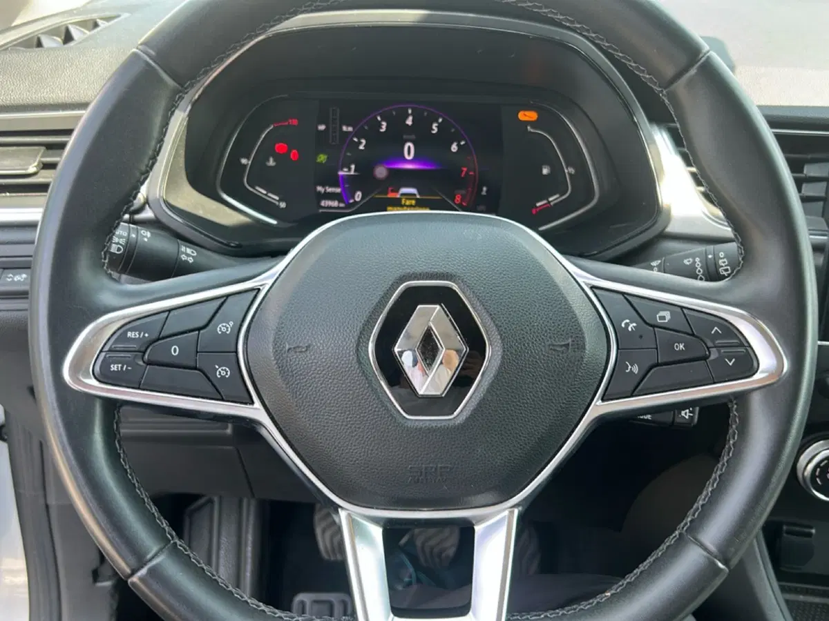 Renault Captur usata a Latina (12)