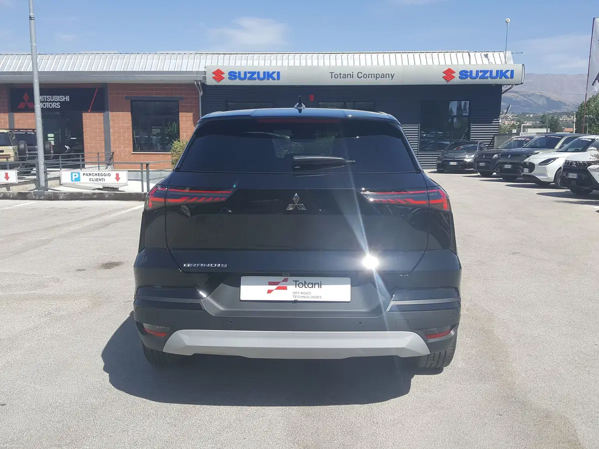 Mitsubishi Grandis nuova a L'Aquila (14)