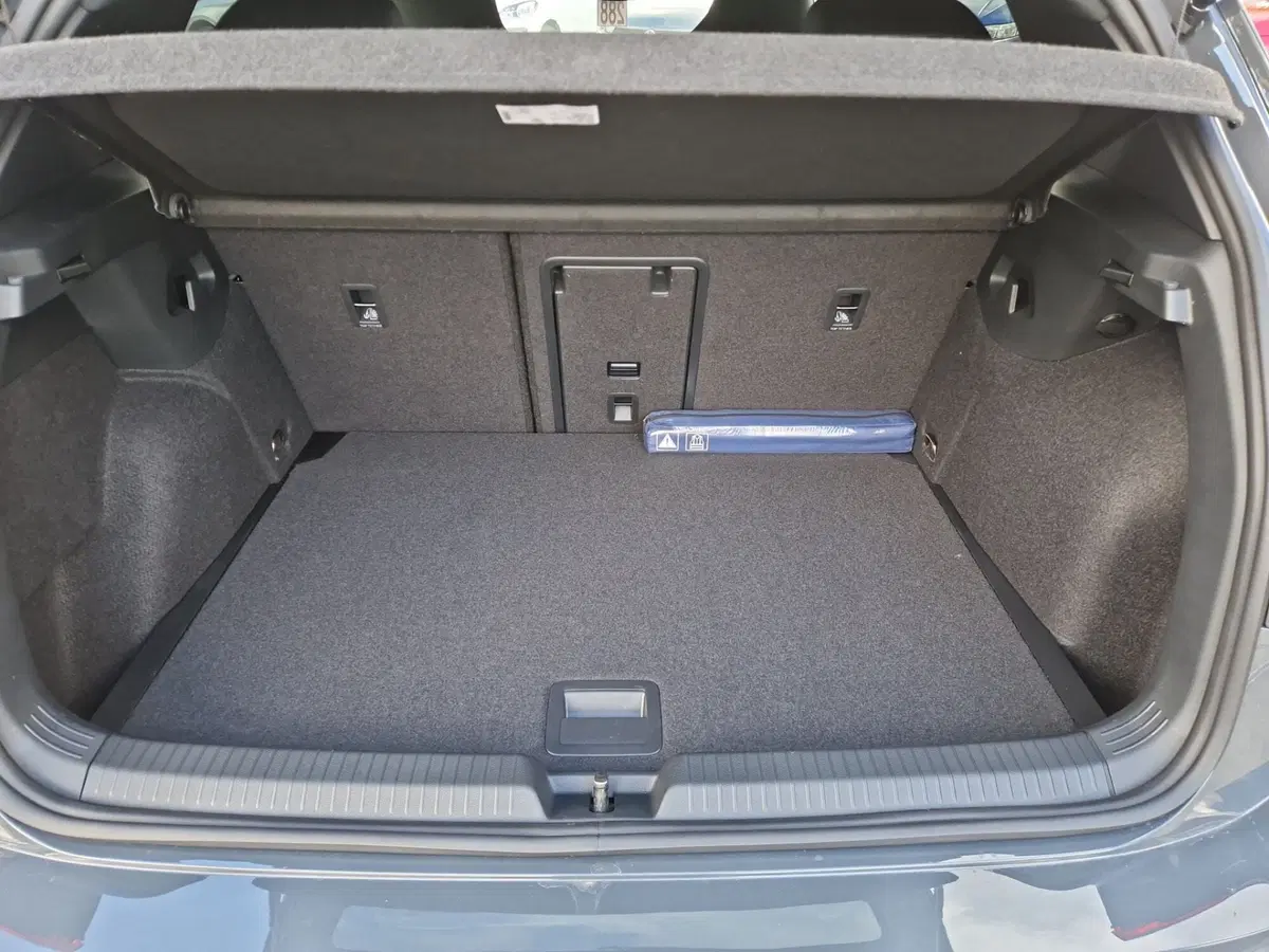 Volkswagen Golf nuova a Grosseto (13)