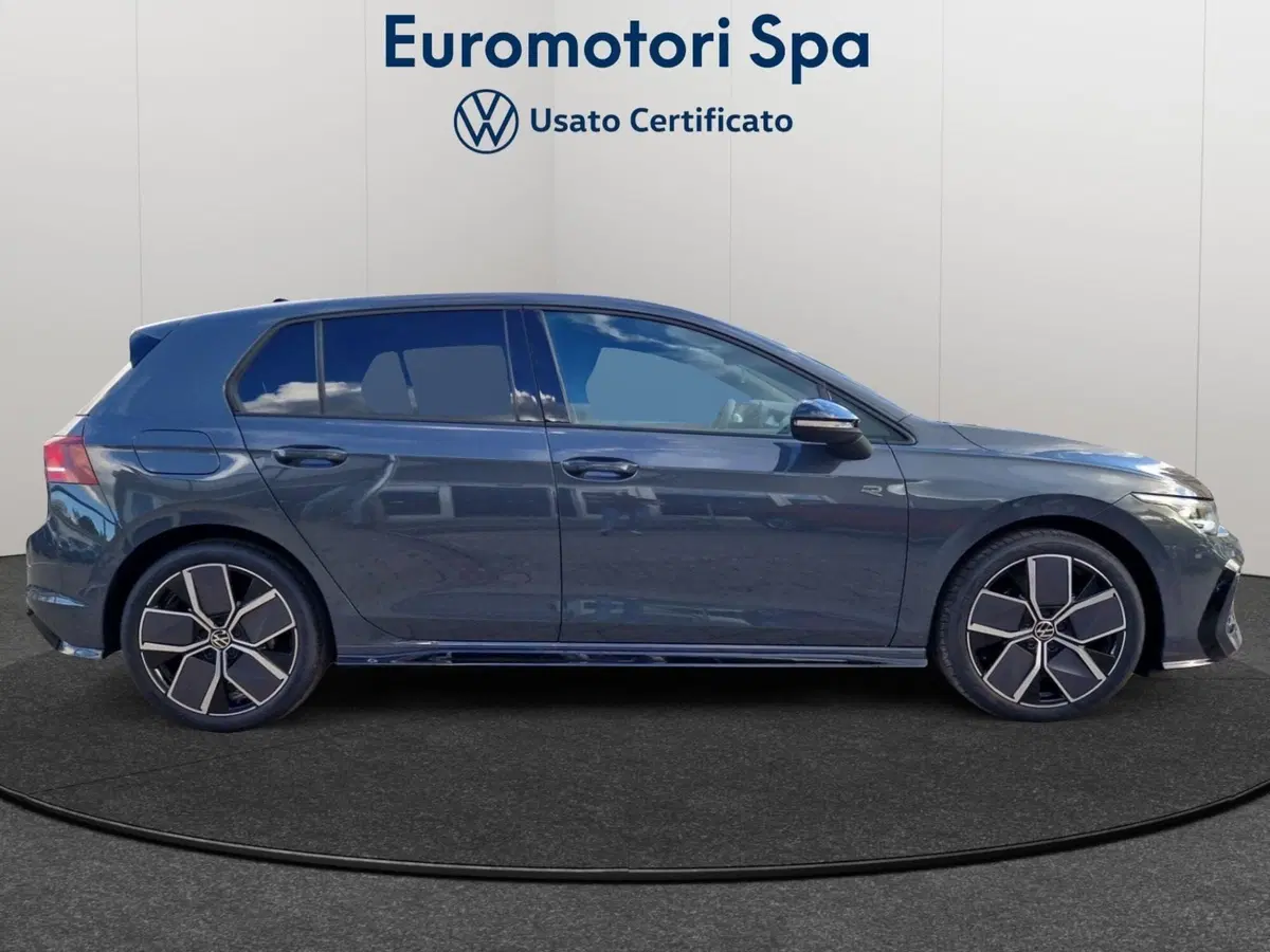 Volkswagen Golf nuova a Grosseto (6)