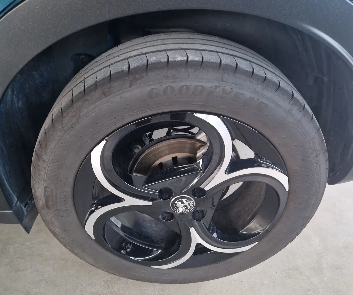 Alfa Romeo Junior usata a Terni (15)