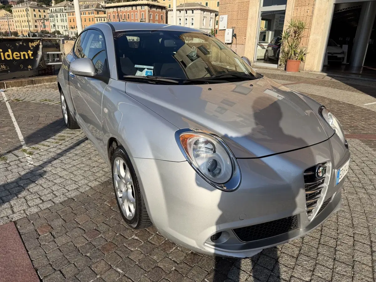 Alfa Romeo MiTo usata a Genova (6)