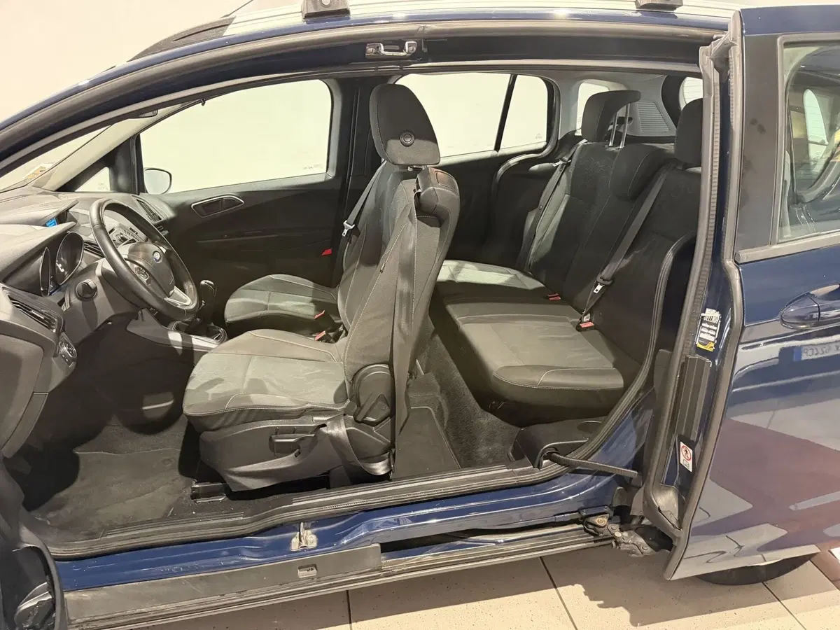 Ford B-Max usata a Genova (9)