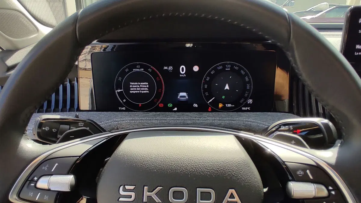 Skoda Superb usata a Taranto (12)