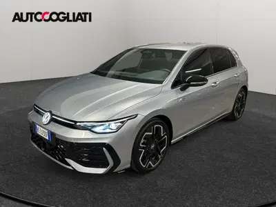 Volkswagen Golf 2.0 TDI 150 CV DSG SCR R-Line nuova a Merate