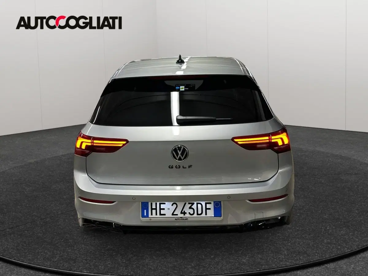 Volkswagen Golf nuova a Lecco (5)