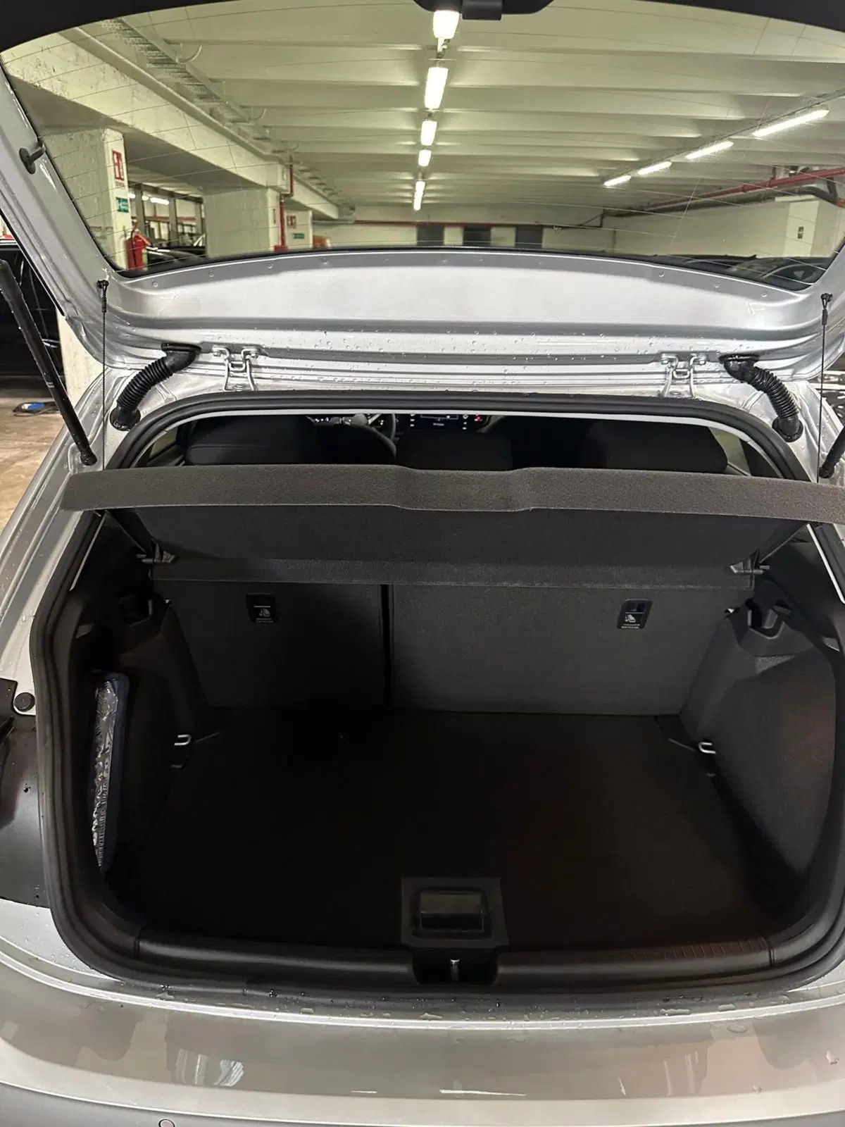 Volkswagen Polo nuova a Lecco (8)