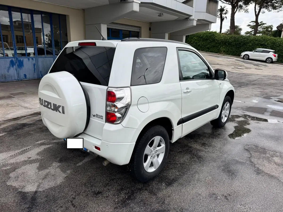 Suzuki Grand Vitara usata a Macerata (2)