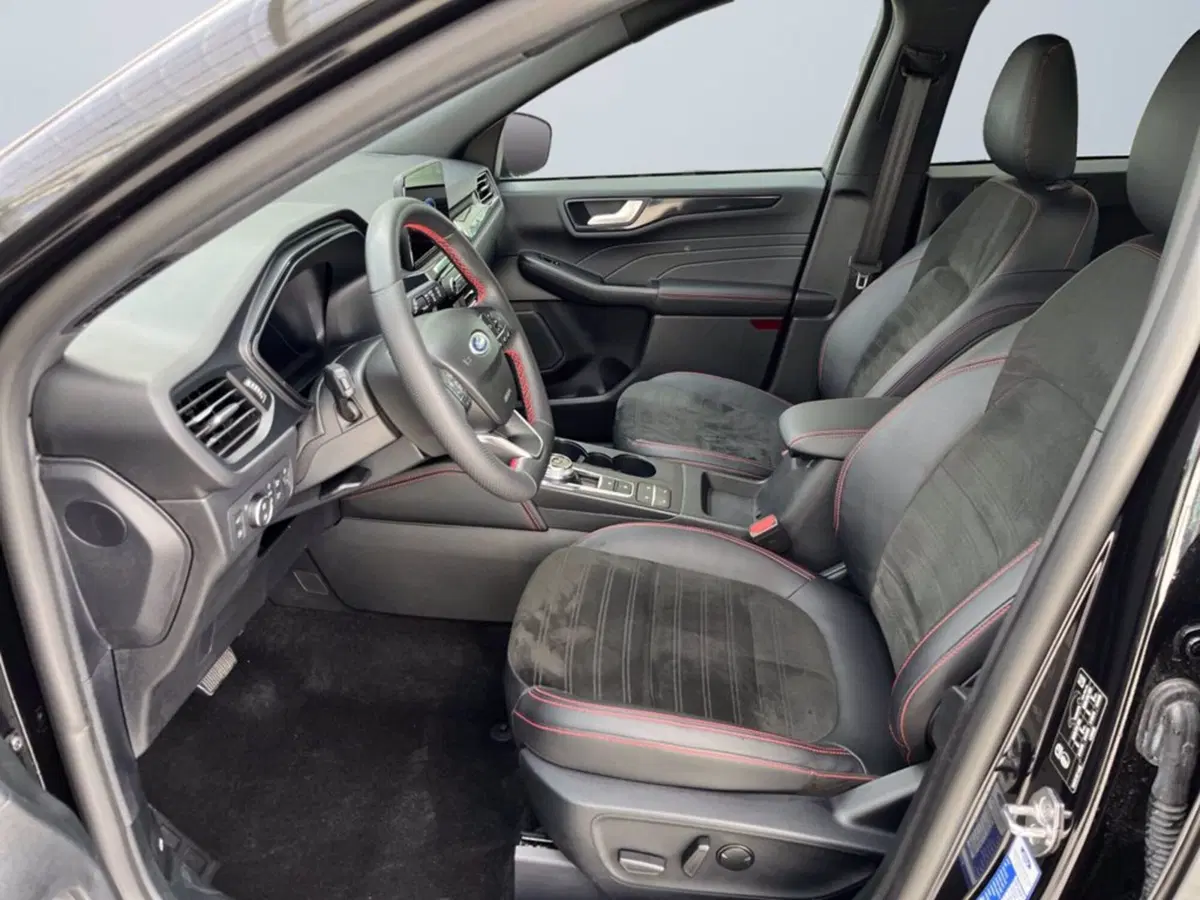 Ford Kuga usata a Milano (10)