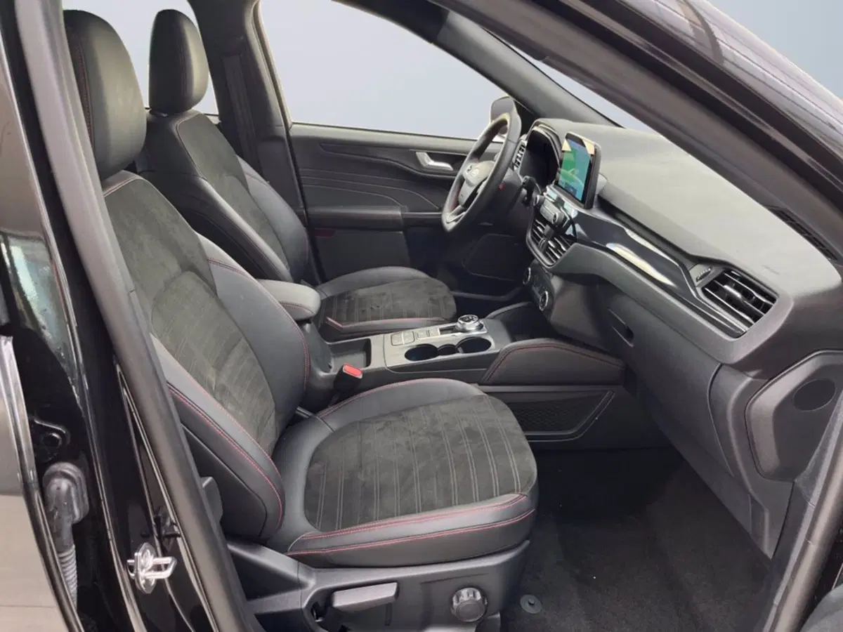 Ford Kuga usata a Milano (15)