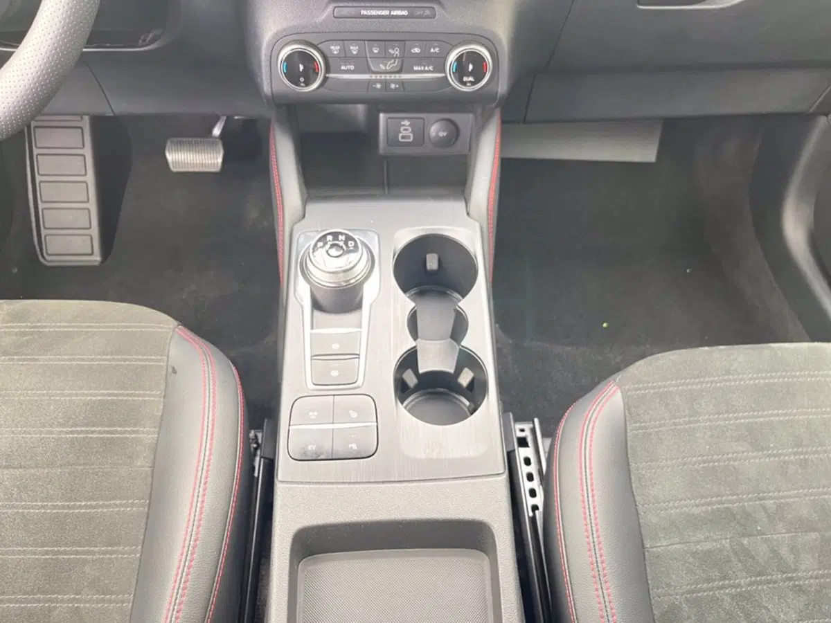Ford Kuga usata a Milano (16)