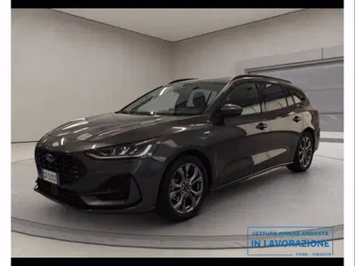 Ford Focus Station Wagon 1.0 EcoBoost Hybrid 125 CV SW Business del 2024 usata a Catania
