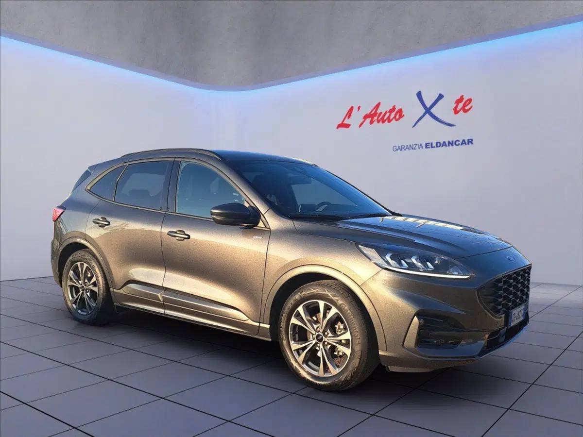 Ford Kuga usata a Milano (2)