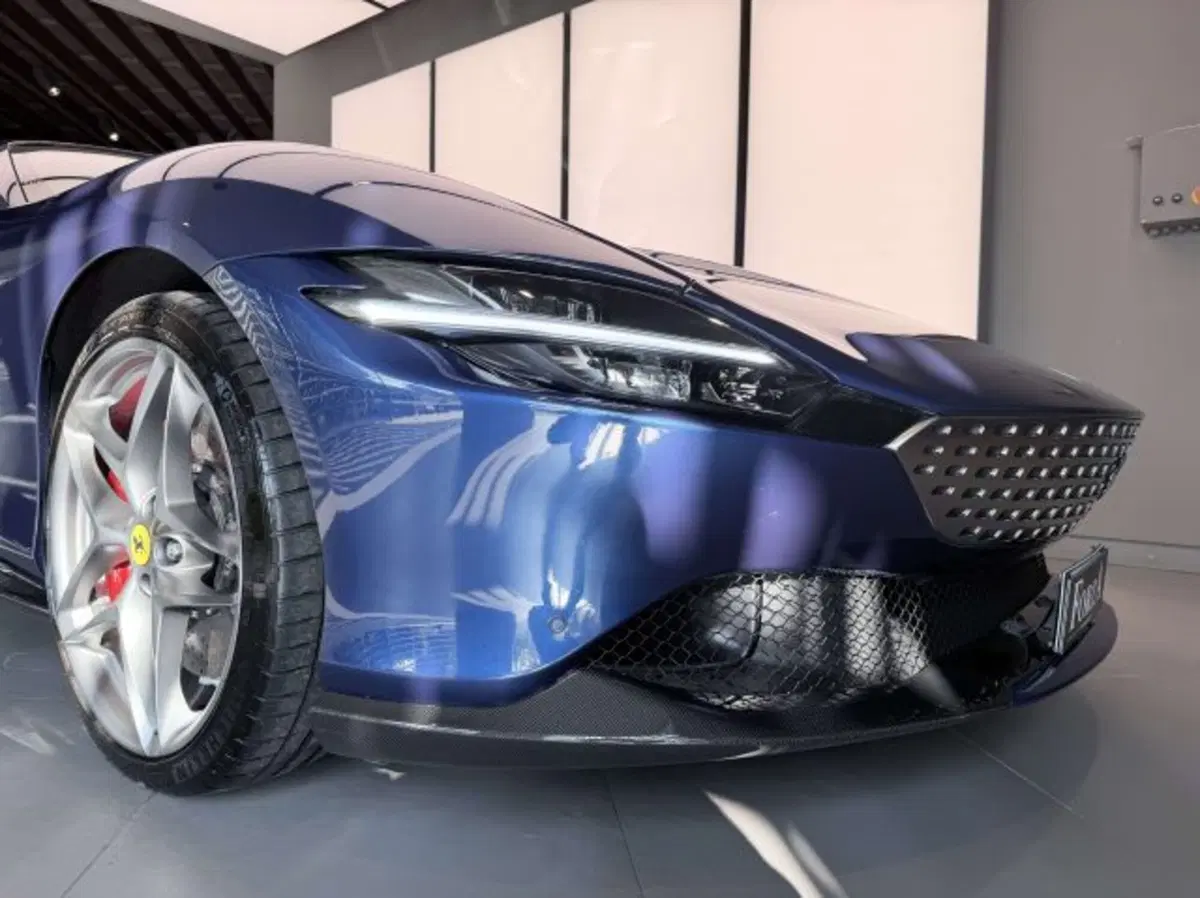Ferrari Roma Spider usata a Torino (4)
