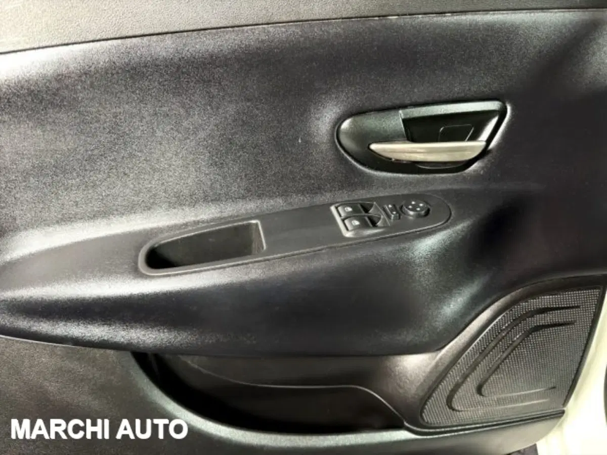 Lancia Ypsilon usata a Perugia (20)
