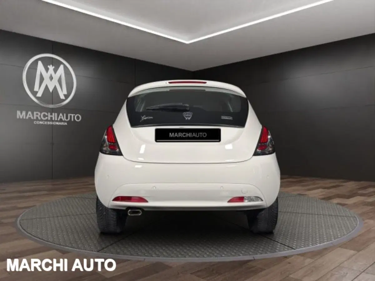 Lancia Ypsilon usata a Perugia (6)