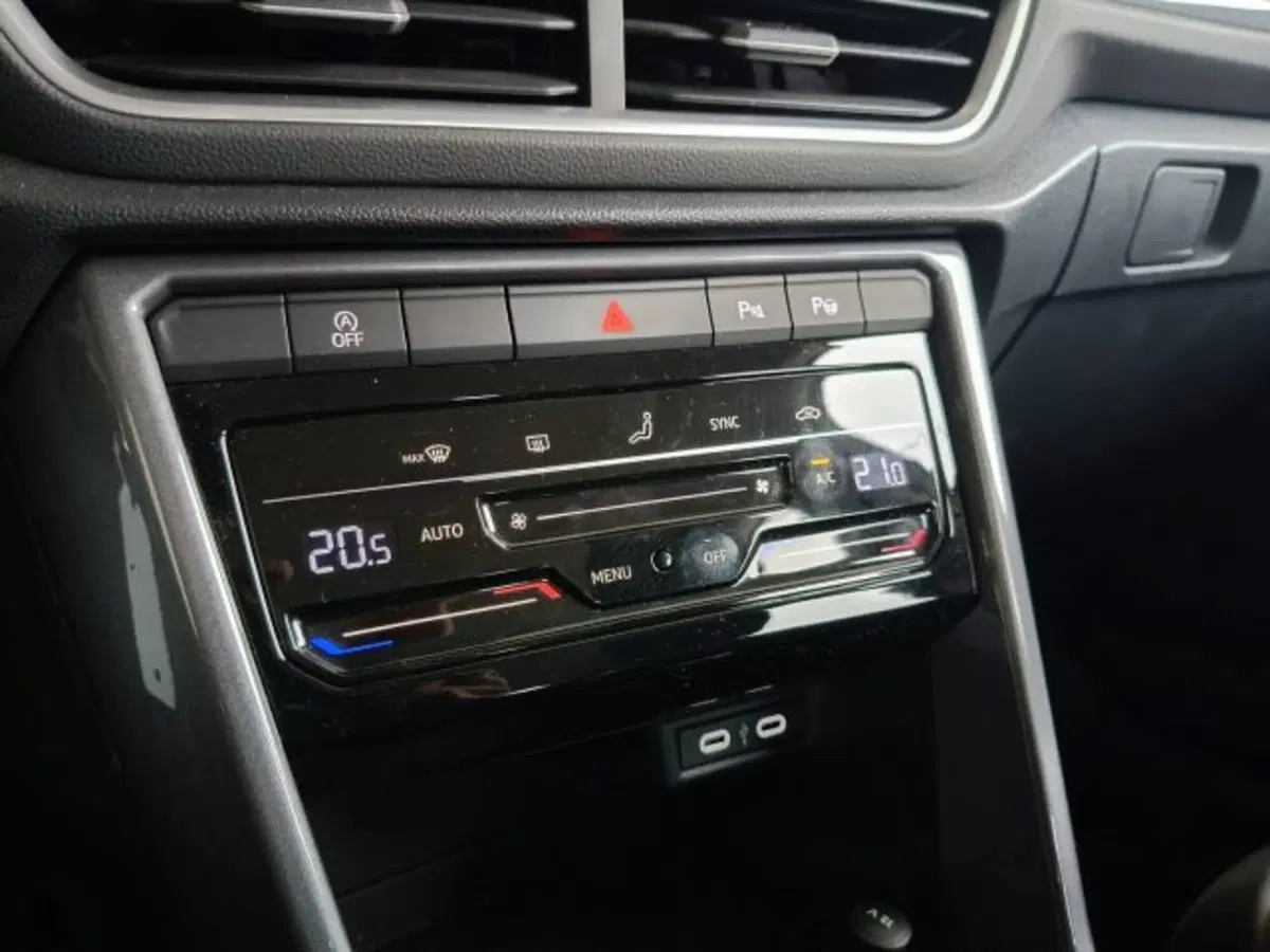 Volkswagen T-Roc usata a Teramo (14)